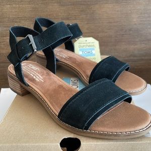 TOMS Camilia sandal 8.5 brand new Black suede